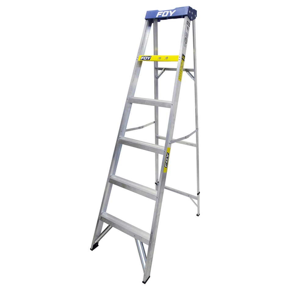 Escalera de tijera tipo III de aluminio y tapa plástica con 5 peldaños Foy ETF5