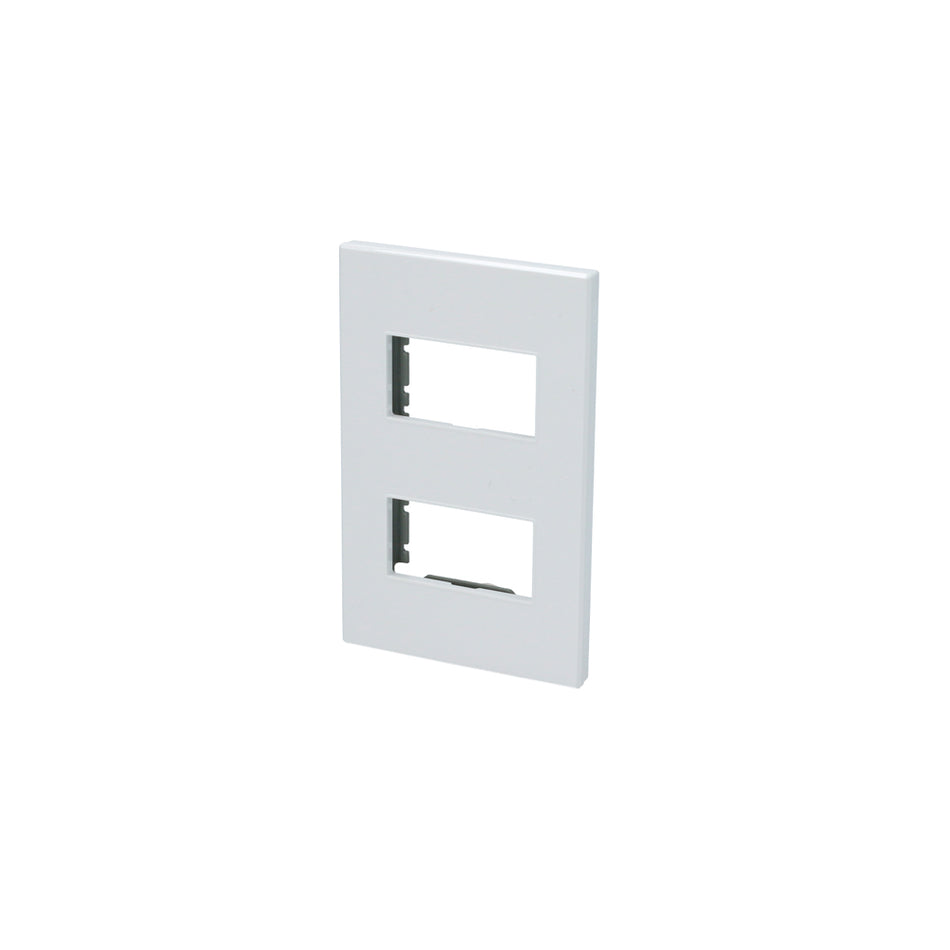 Placa 2 módulos 1/3, línea Premium, color blanco Surtek P602B