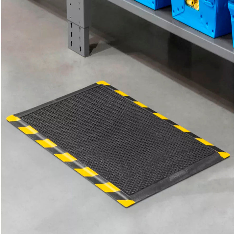 HAPPY FEET TAPETE 2 X 3' NEGRO/AMARILLO ULINE H-3958B/Y